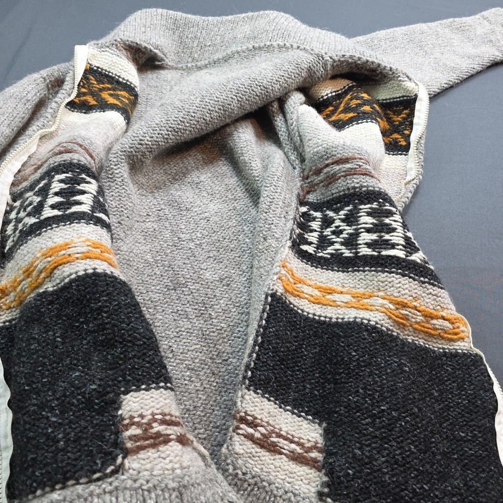 Vintage Hand Knit Cowichan Style Sweater Size L Wool Western Please See Photos - Picture 8 of 8